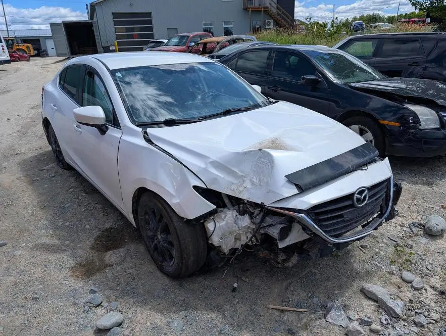 2015 MAZDA 3 TOURING  