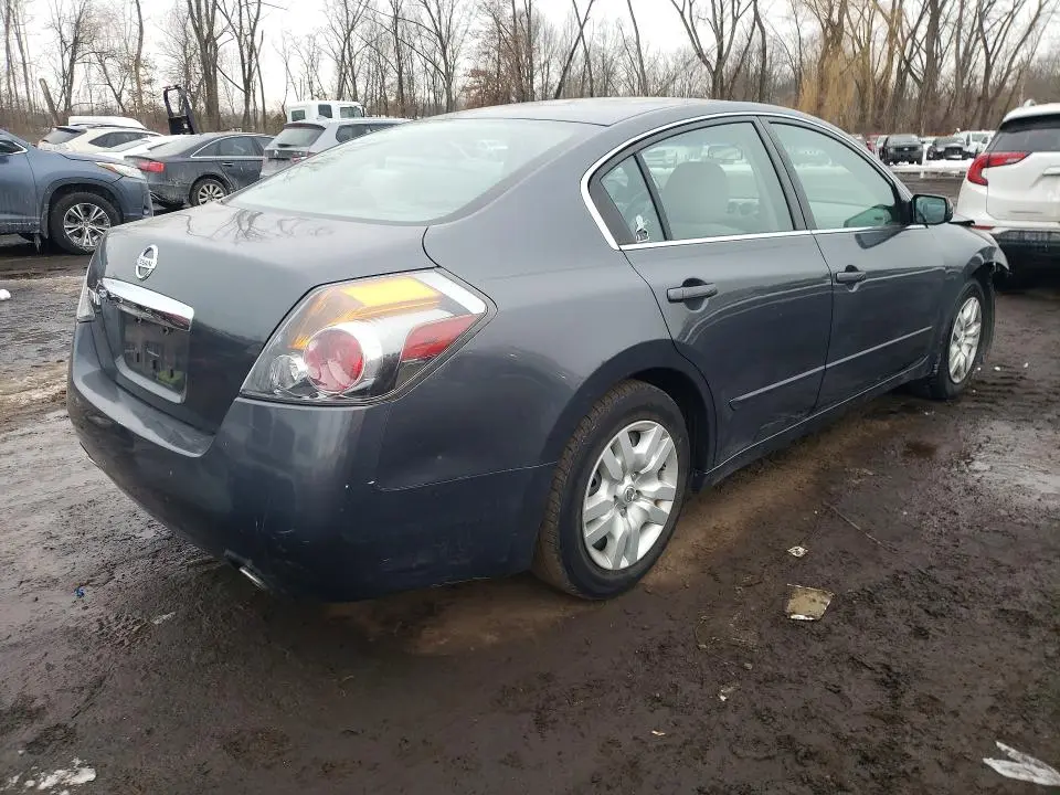 2011 NISSAN ALTIMA BASE  