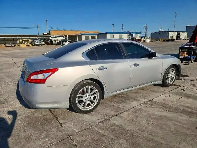 2010 NISSAN MAXIMA 3.5 S  