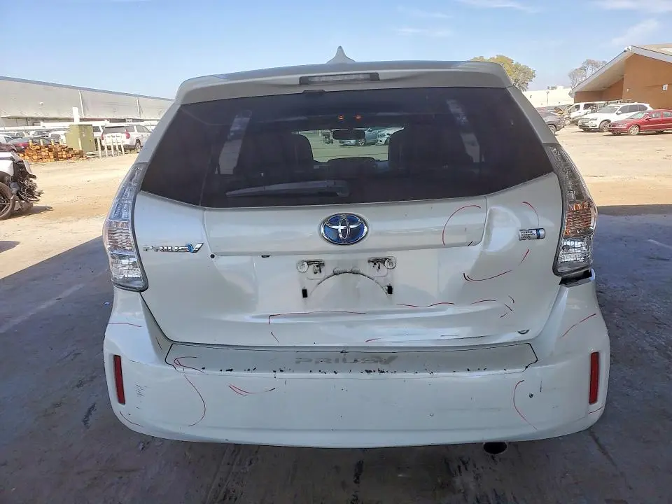 2012 TOYOTA PRIUS V FIVE  