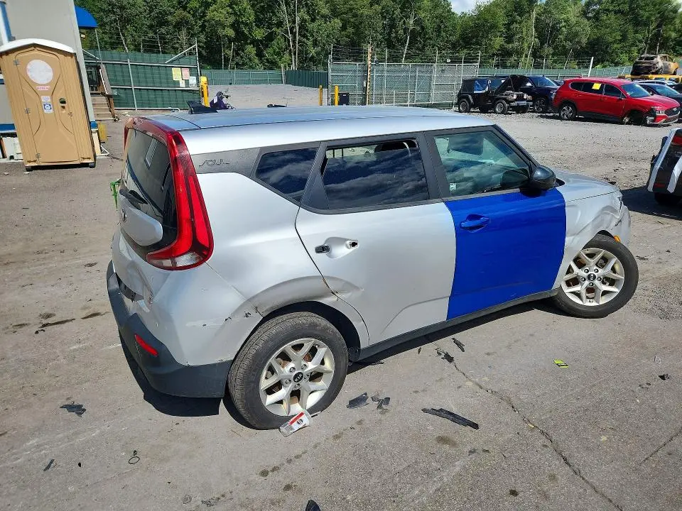 2020 KIA SOUL S  