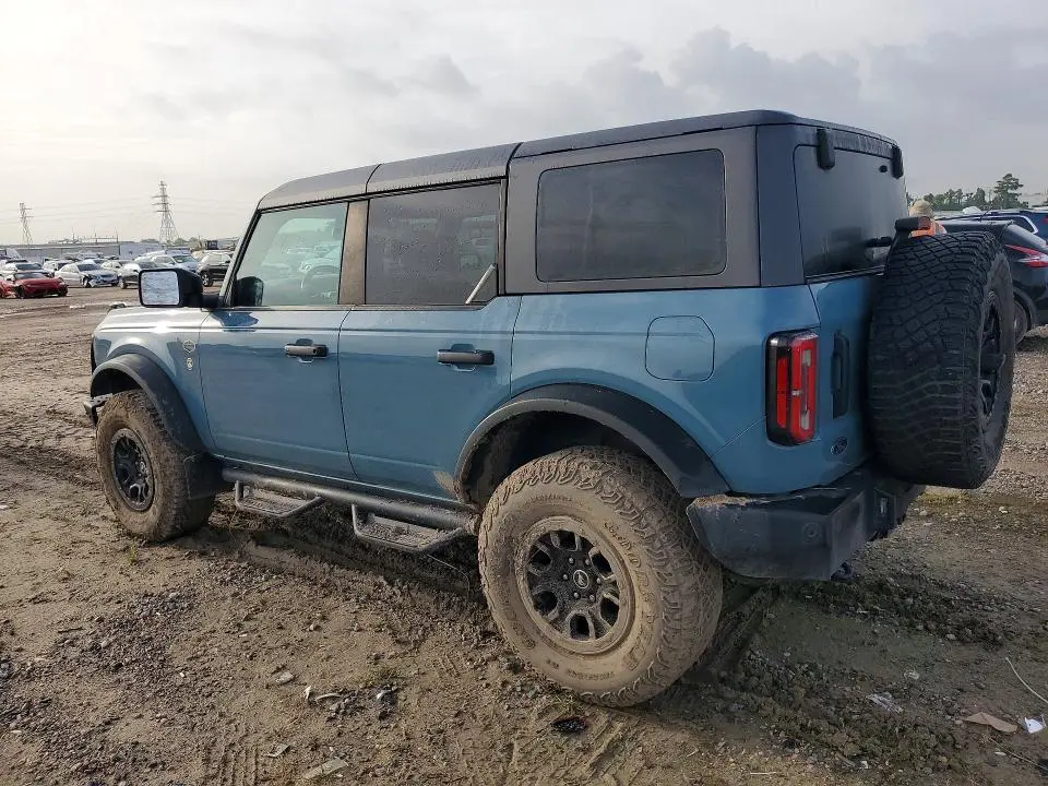 2023 FORD BRONCO BASE  