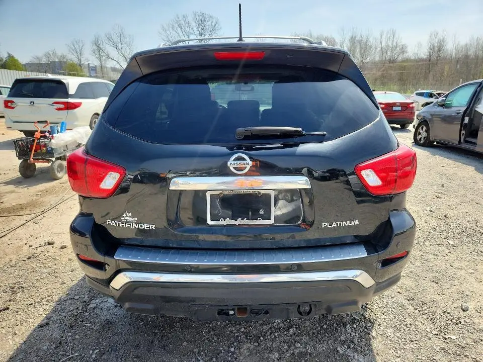 2017 NISSAN PATHFINDER PLATINUM  