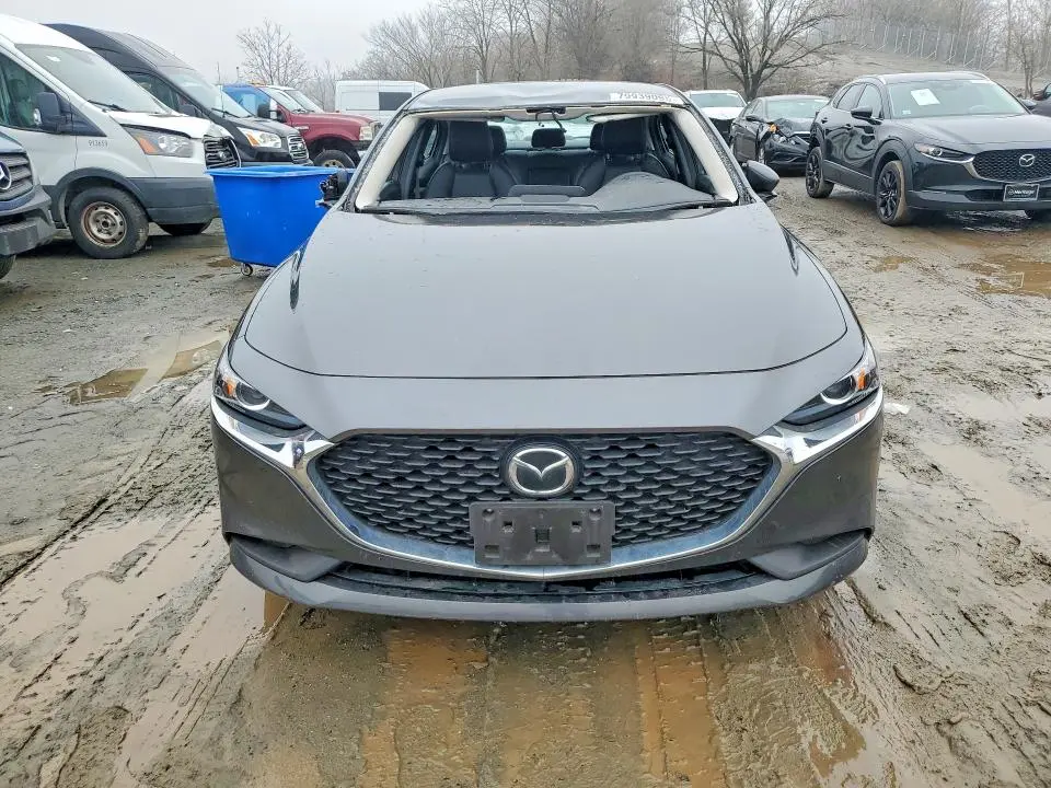 2022 MAZDA 3 SELECT  