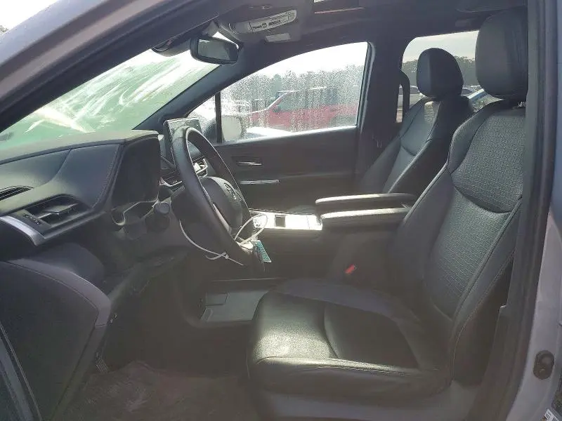 2024 TOYOTA SIENNA WOODLAND EDITION  