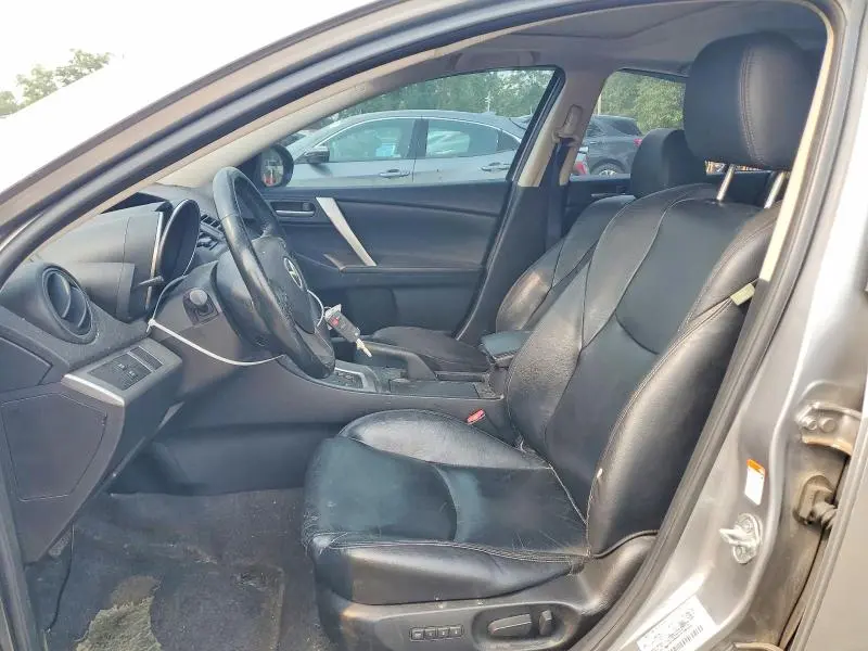 2010 MAZDA 3 S  