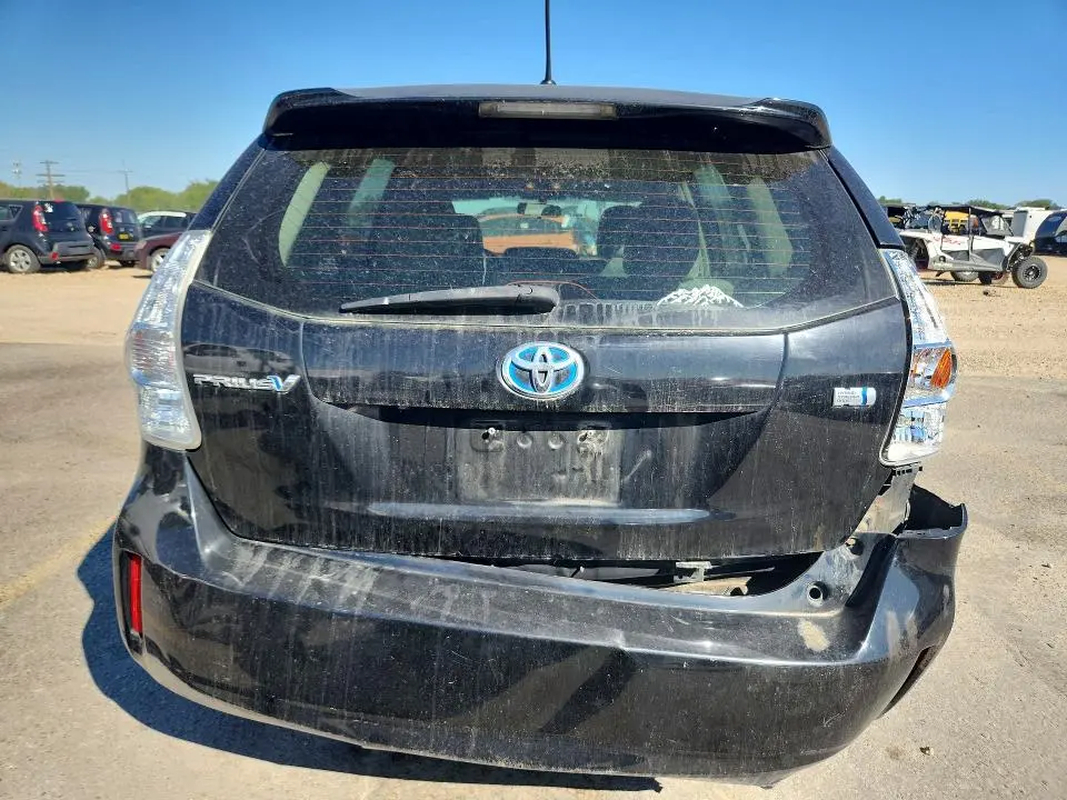 2014 TOYOTA PRIUS V TWO  
