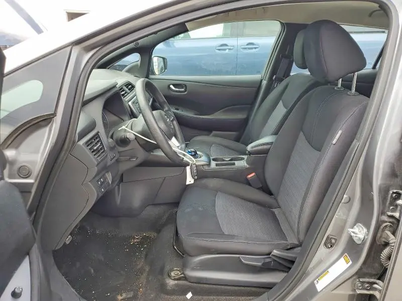 2018 NISSAN LEAF S  