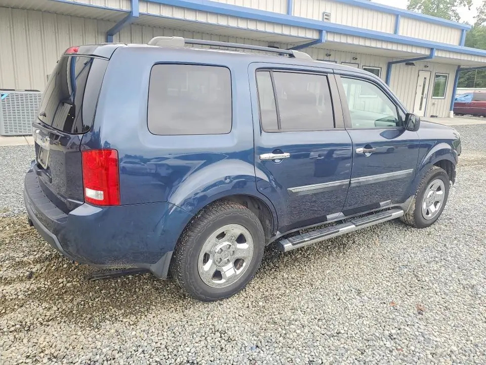 2011 HONDA PILOT LX  