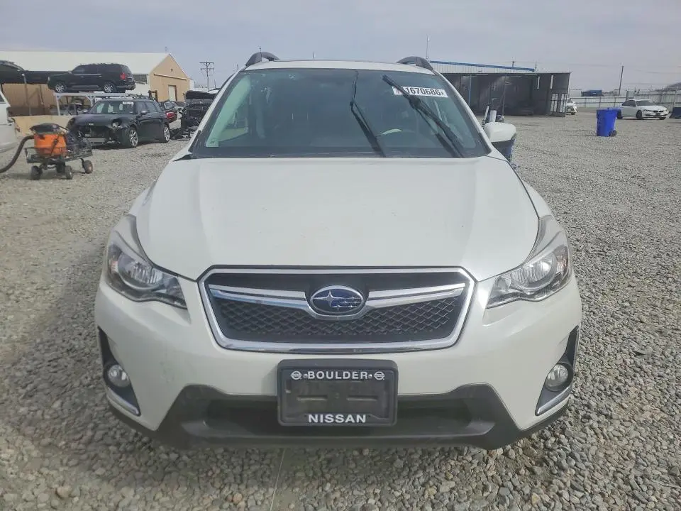 2016 SUBARU CROSSTREK LIMITED  