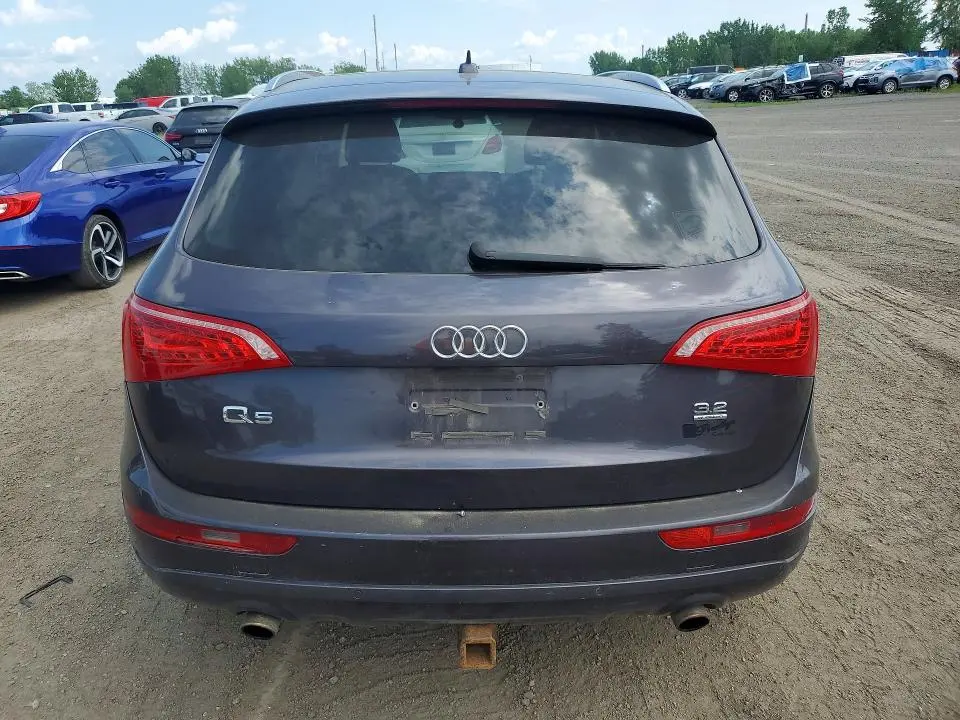 2010 AUDI Q5 PREMIUM PLUS  