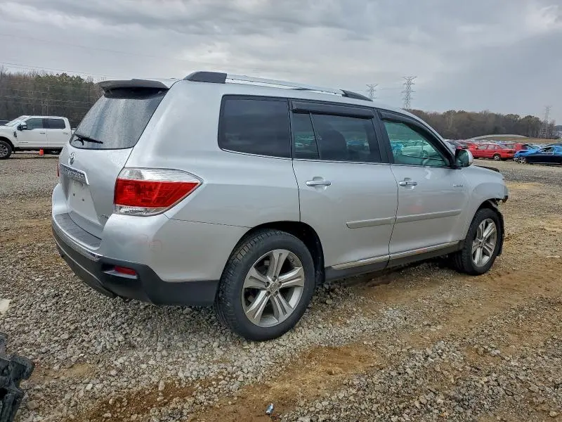 2011 TOYOTA HIGHLANDER LIMITED  