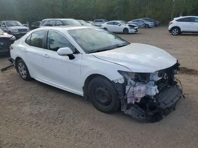 2022 TOYOTA CAMRY XLE  