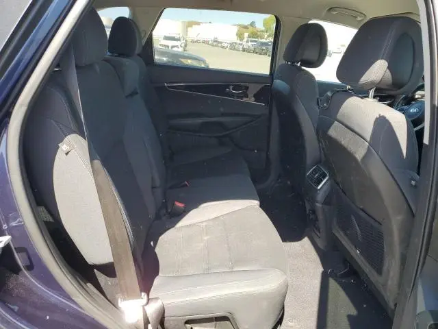 2016 KIA SORENTO LX  