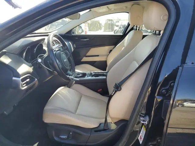 2019 JAGUAR XE PREMIUM  