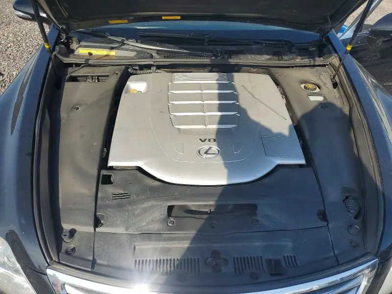 2011 LEXUS LS 460L  