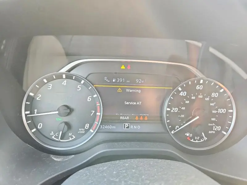 2023 NISSAN TITAN SV  