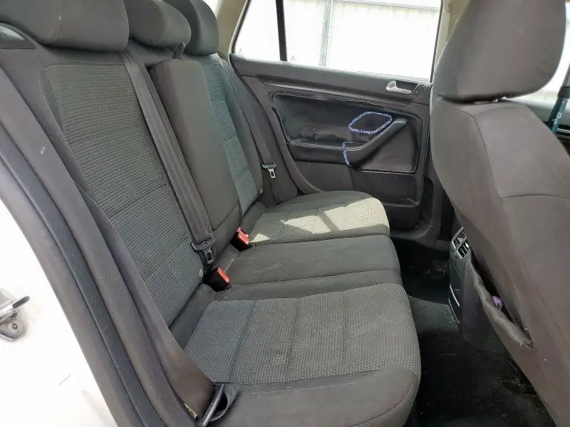 2013 VOLKSWAGEN JETTA S  