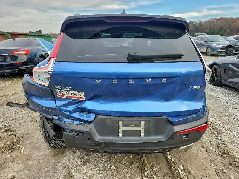 2019 VOLVO XC40 T5 R-DESIGN  