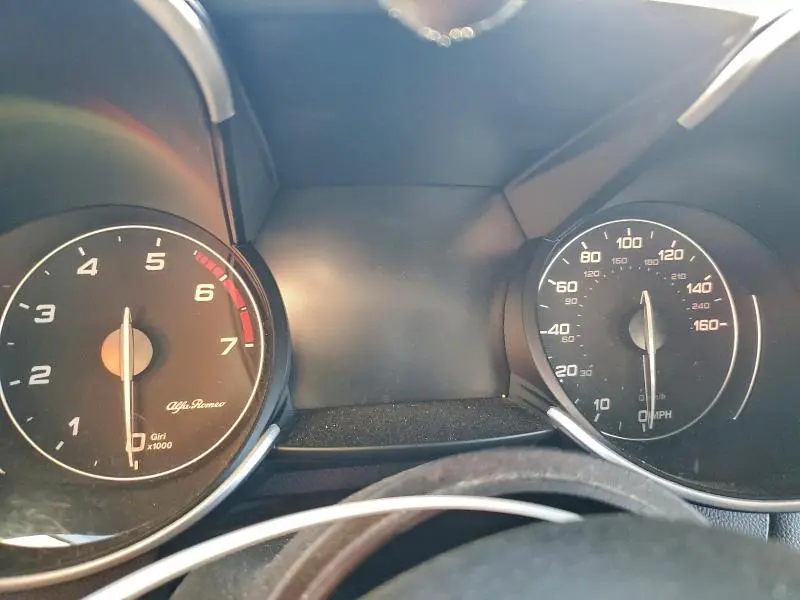 2017 ALFA ROMEO GIULIA TI  