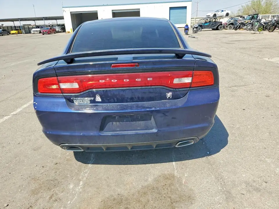 2014 DODGE CHARGER SE  