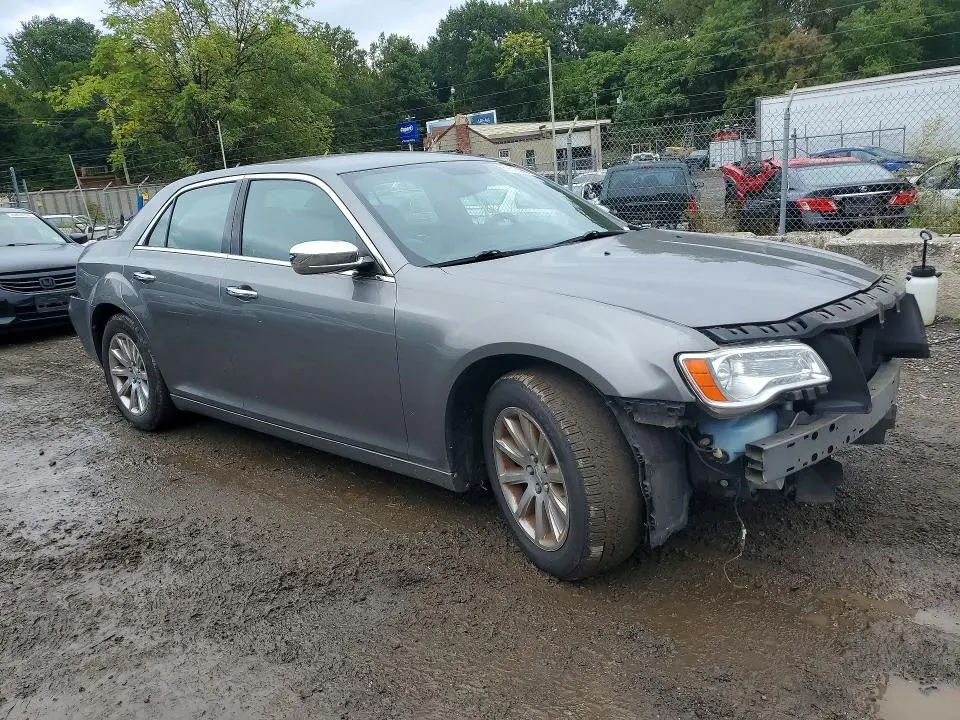 2011 CHRYSLER 300 LIMITED  
