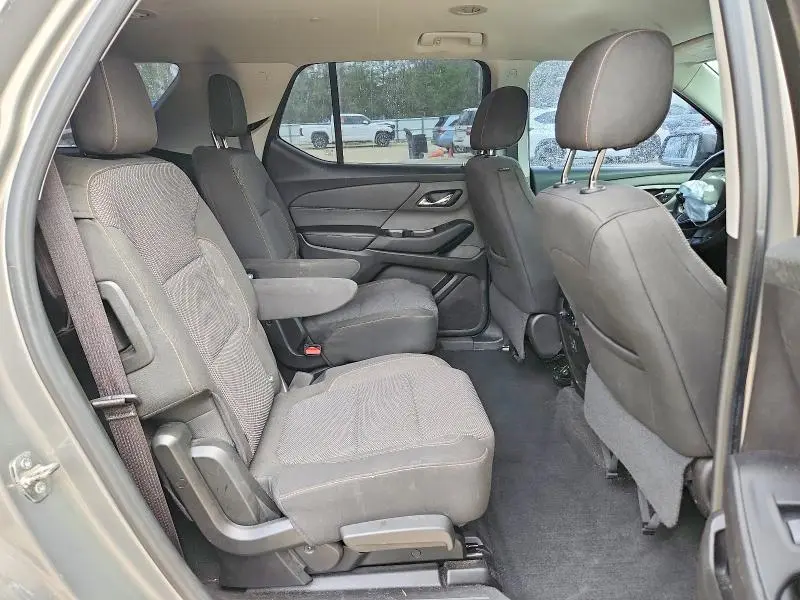 2018 CHEVROLET TRAVERSE LT  