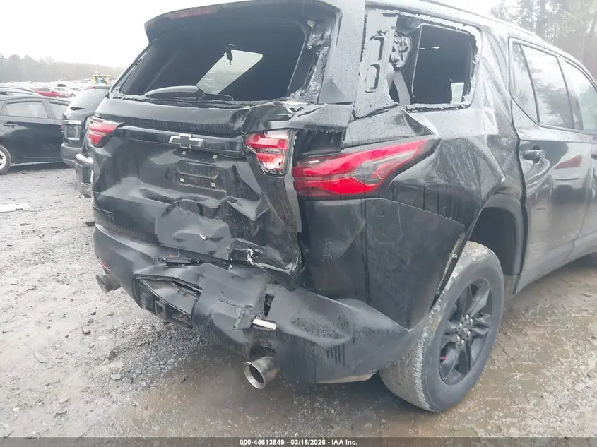 2023 CHEVROLET TRAVERSE FWD LT CLOTH