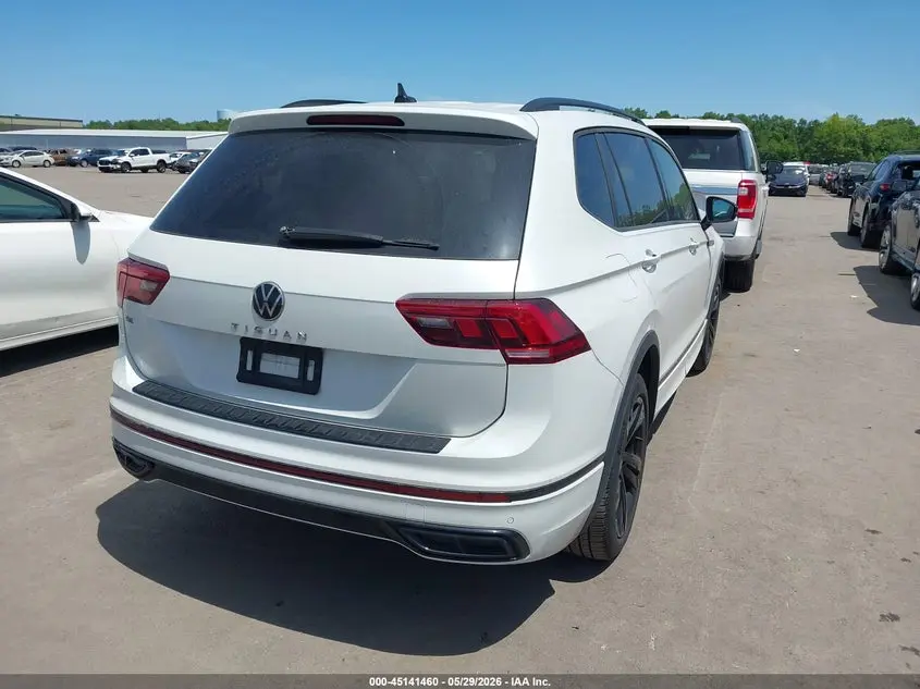 2023 VOLKSWAGEN TIGUAN 2.0T SE R-LINE BLACK