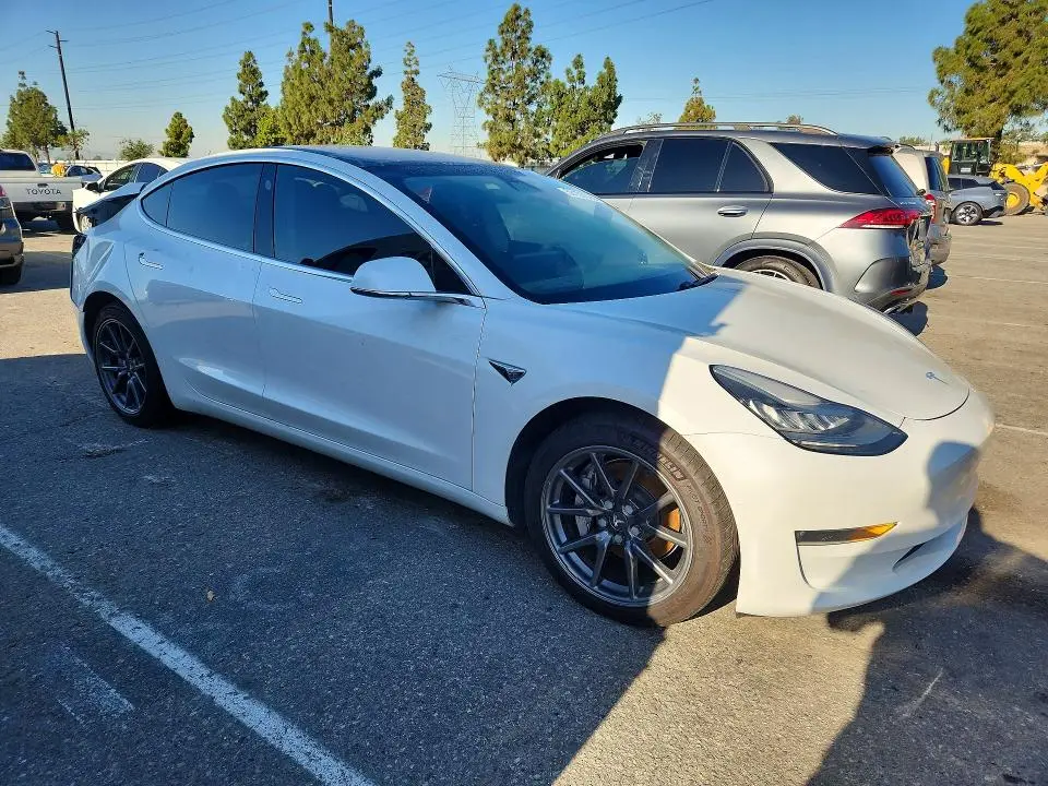 2019 TESLA MODEL 3   