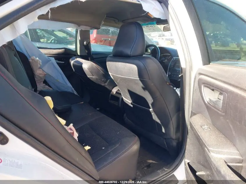 2017 TOYOTA CAMRY SE