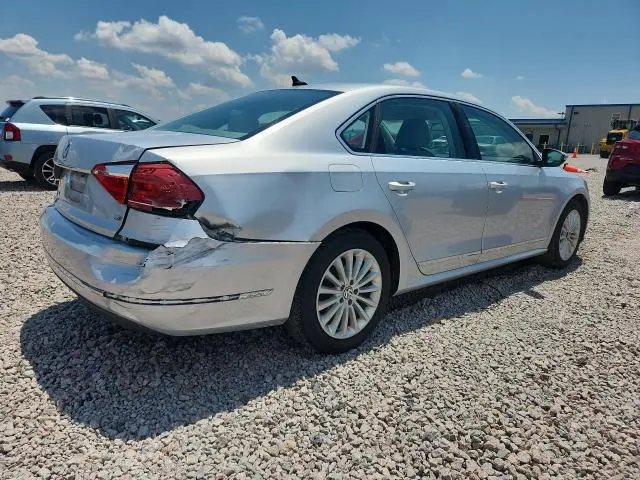 2016 VOLKSWAGEN PASSAT SE  