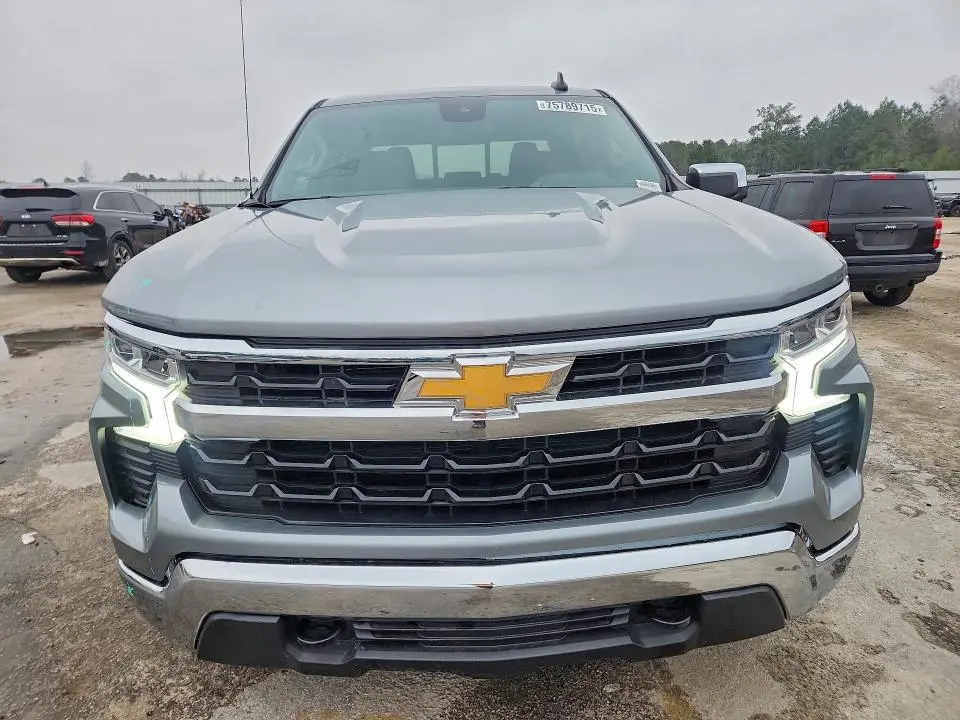 2025 CHEVROLET SILVERADO K1500 LT  