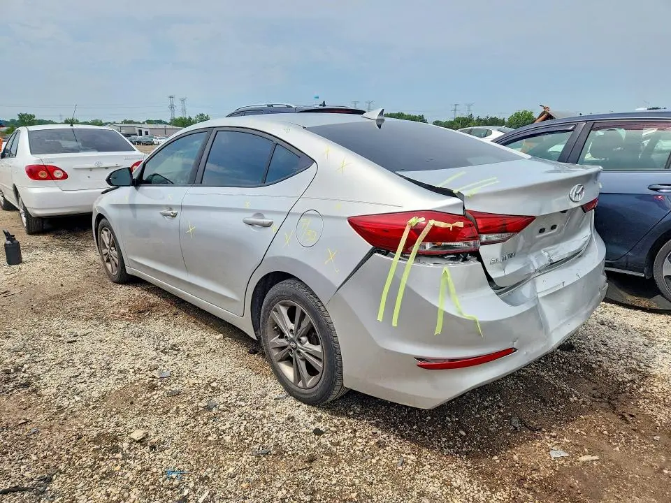 2017 HYUNDAI ELANTRA SE  