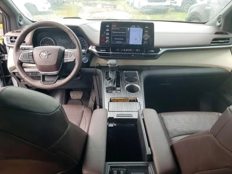 2023 TOYOTA SIENNA LIMITED  
