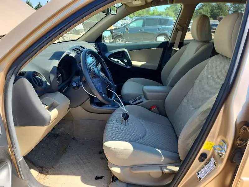2012 TOYOTA RAV4 BASE  