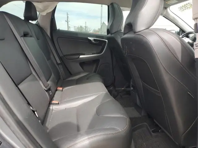 2017 VOLVO XC60 T6 DYNAMIC