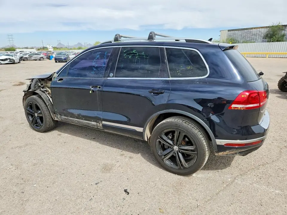 2017 VOLKSWAGEN TOUAREG WOLFSBURG  