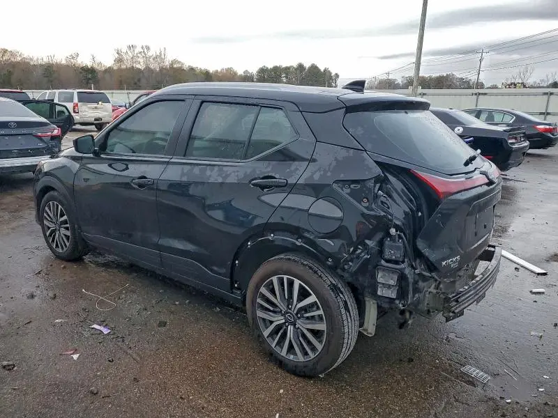2023 NISSAN KICKS SV  