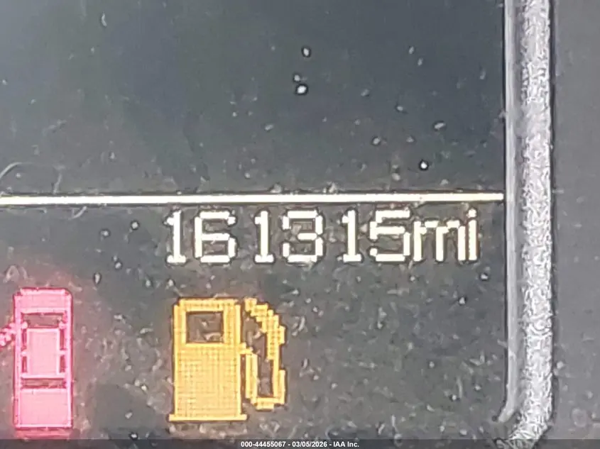 2017 RAM 1500 SLT  4X4 5'7 BOX