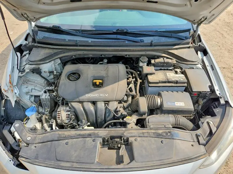 2018 HYUNDAI ELANTRA SE  