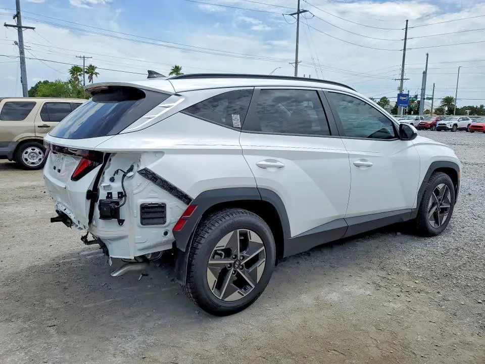 2025 HYUNDAI TUCSON SEL  