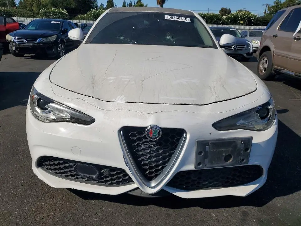 2018 ALFA ROMEO GIULIA TI  