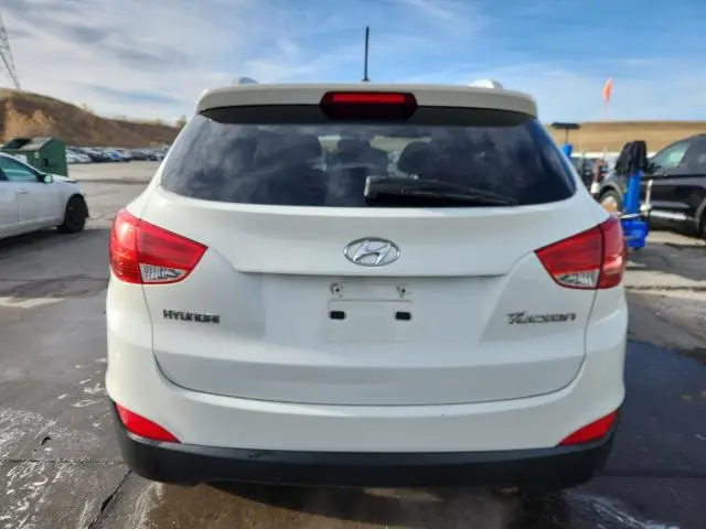 2011 HYUNDAI TUCSON GLS  