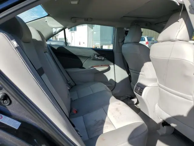 2014 TOYOTA CAMRY SE  