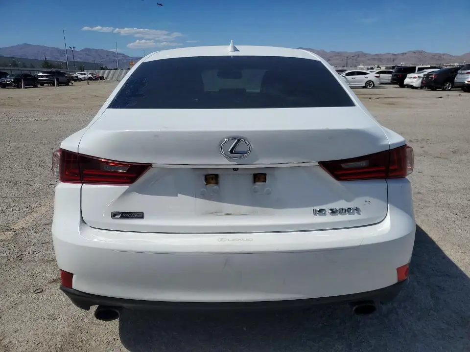 2016 LEXUS IS 200T  