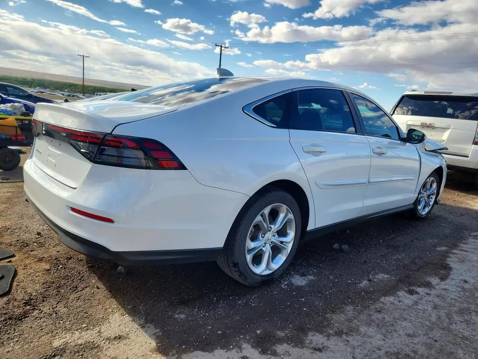 2023 HONDA ACCORD LX  