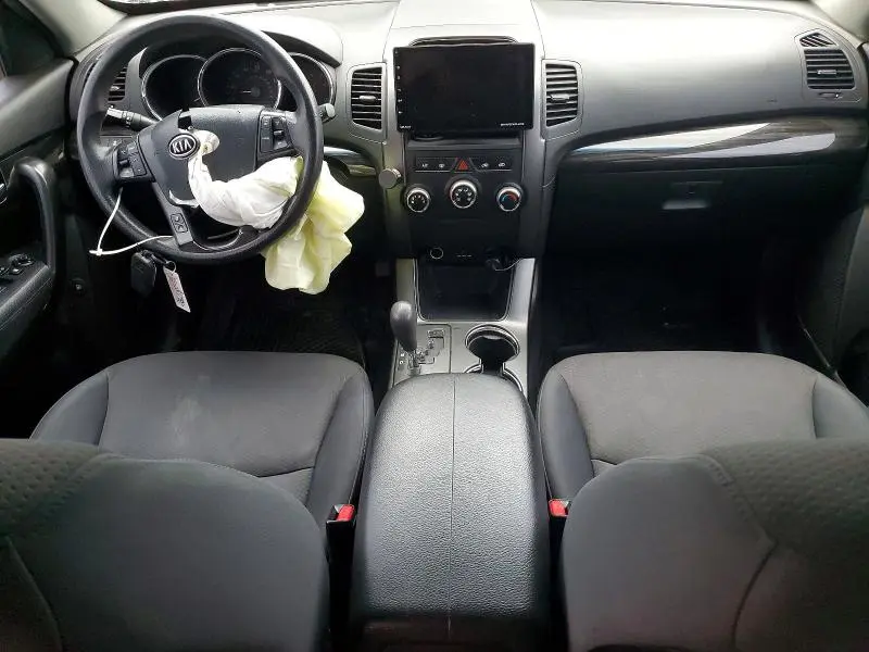 2013 KIA SORENTO LX  