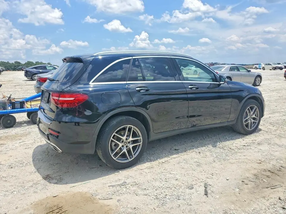 2017 MERCEDES-BENZ GLC 300  