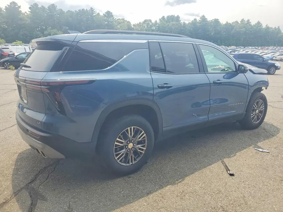 2024 CHEVROLET TRAVERSE LT  